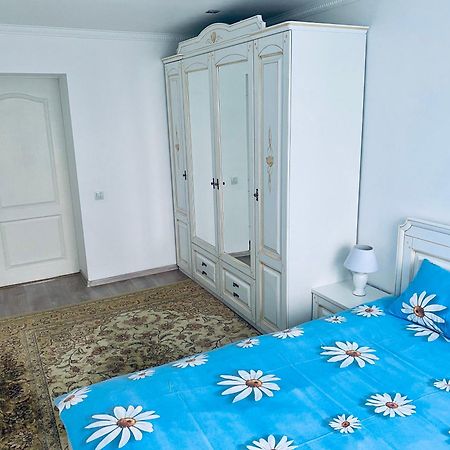 Fine Apartment 2 Елгава Экстерьер фото